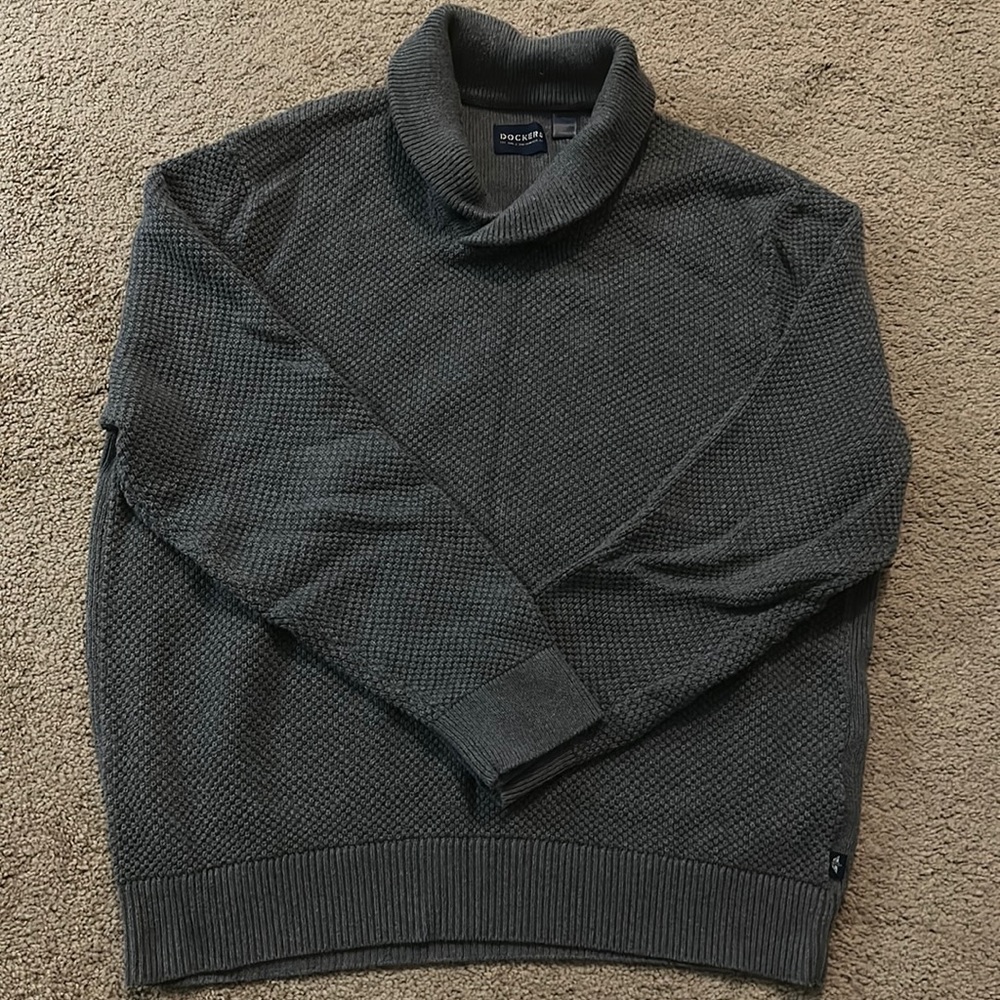 Men’s Docker’s pullover sweater ☑️